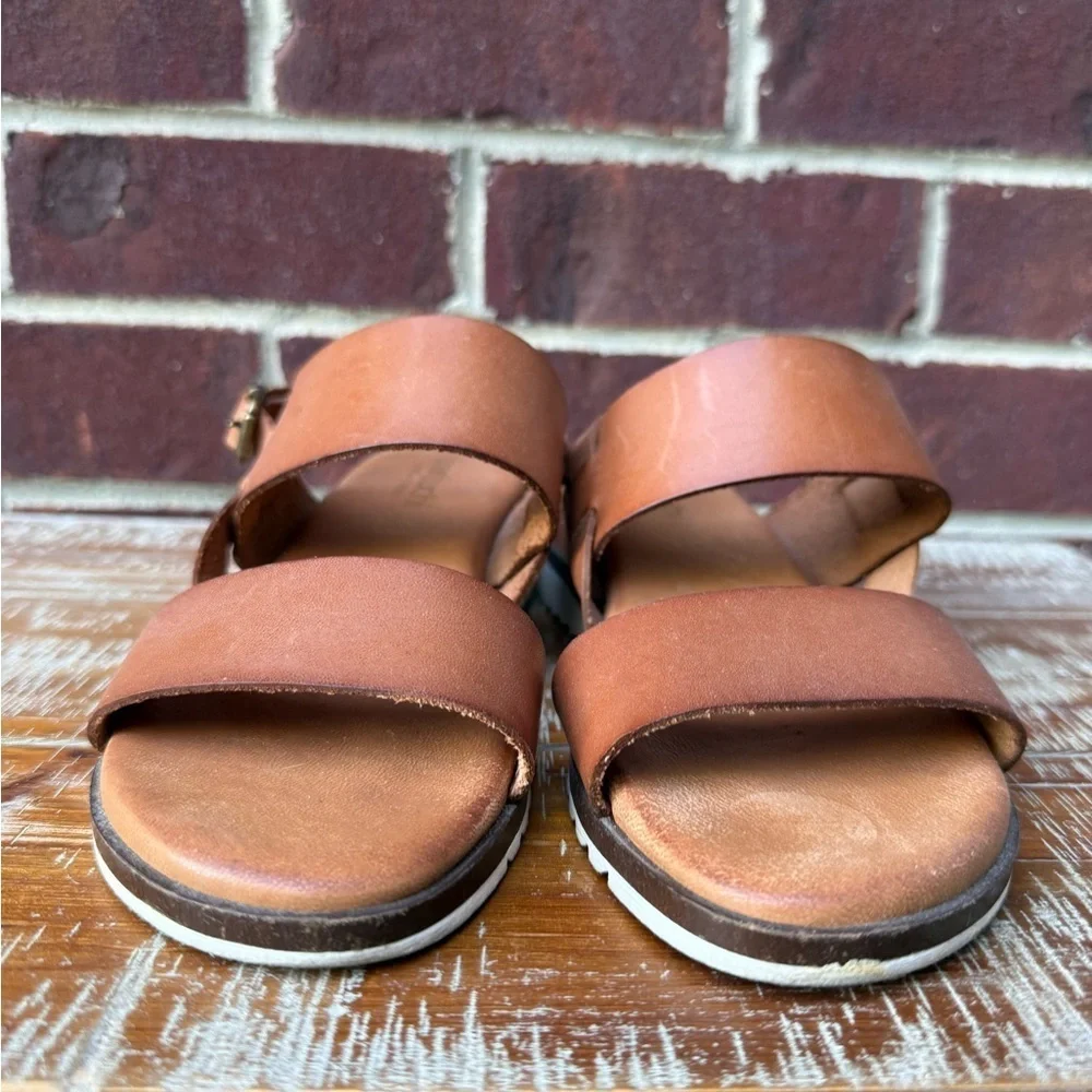 Bertuchi Leather Sandals